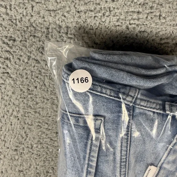 Pacsun 90s Boyfriend Jeans Size 24 Butterfly Light Wash High Rise - Picture 11 of 11